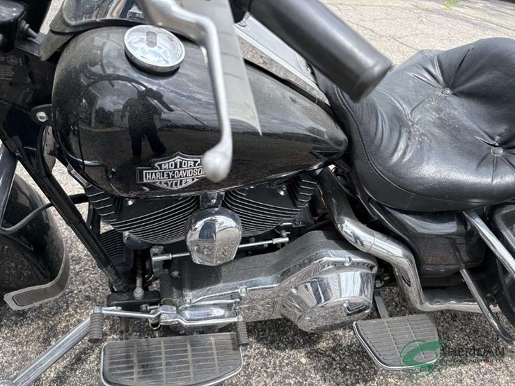 2005-harley-davidson-flhpi-motorcycle,-vin-#-1hd1fhw185y632771-image-4