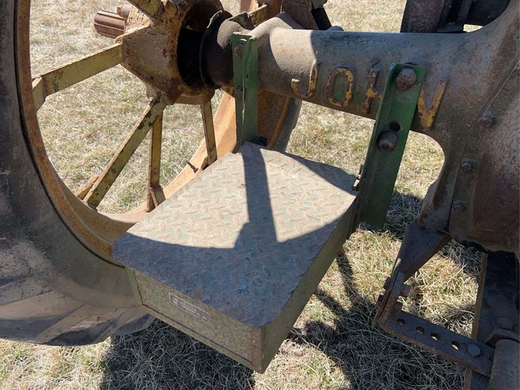 john-deere-model-b-image-38