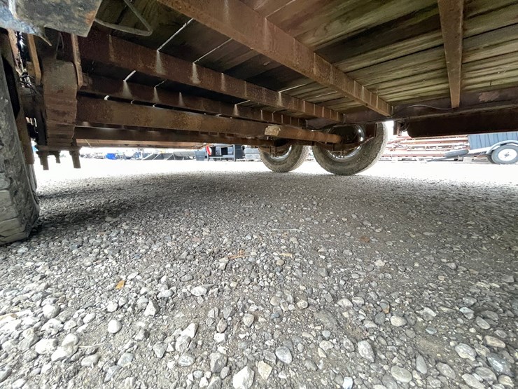 #2382-•-18'-tandem-axle-equipment-trailer-(no-title)-image-15