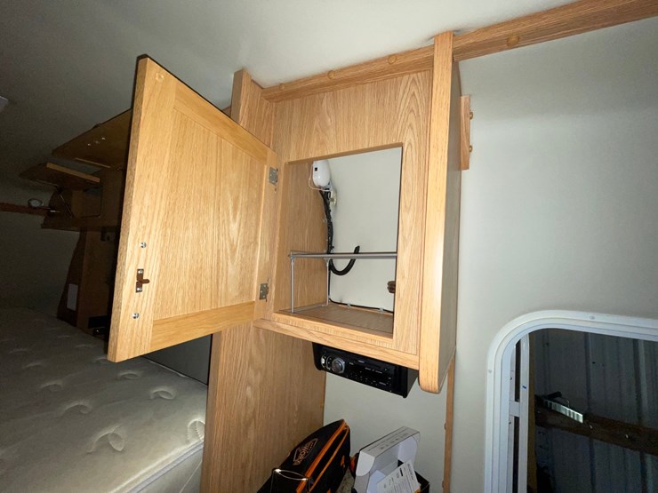 #7001-•-2018-escape-5.0-ta-5th-wheel-camper-(has-mn-title-in-dealy)-image-59