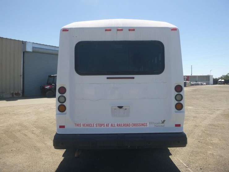 2015-ford-e350-image-6