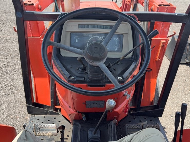 kubota-m4950-image-16