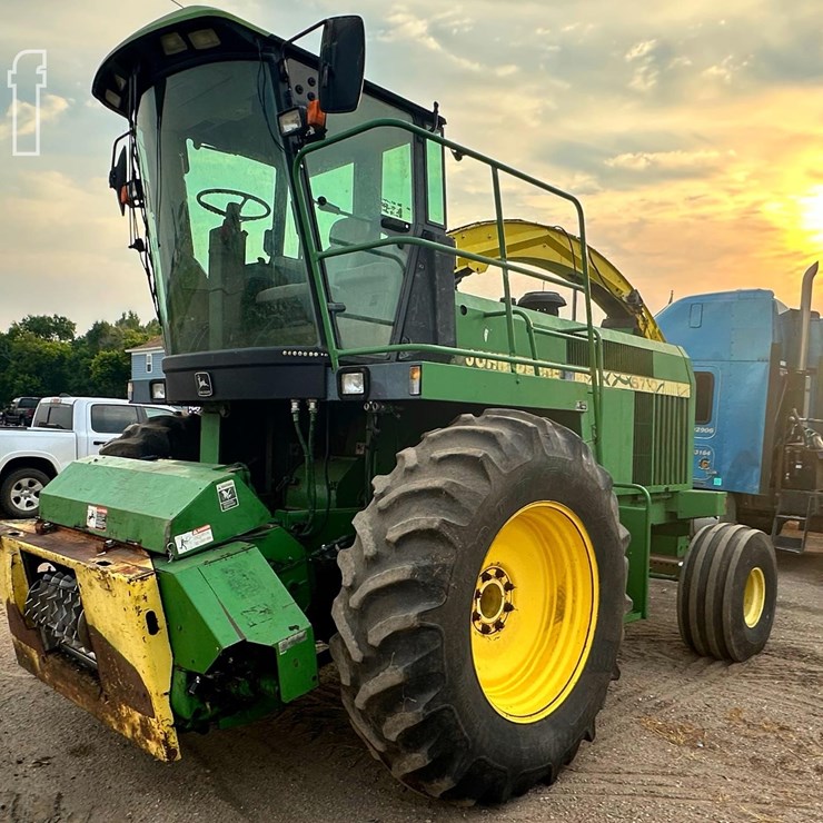 1996 JOHN DEERE 6710