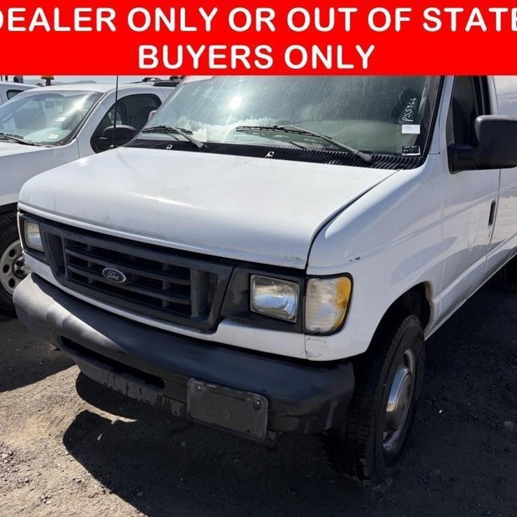 2003 FORD E350 SD