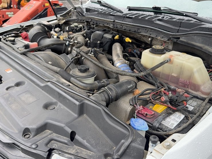 2017-ford-f550-image-22