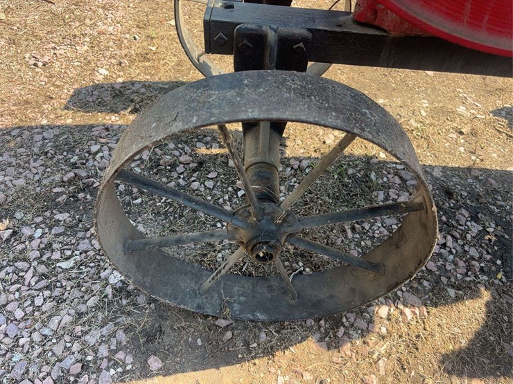economy-7-horse-hit-and-miss-engine,-cart,-and-original-base-image-44