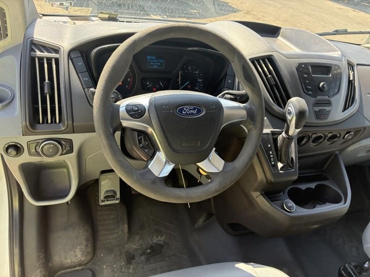 2018-ford-transit-image-18
