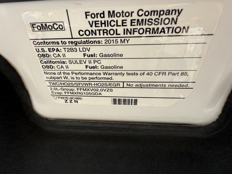 2015-ford-fusion-hybrid-sedan-image-11
