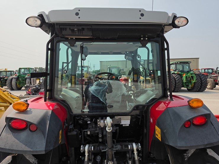2021-massey-ferguson-4710-image-17
