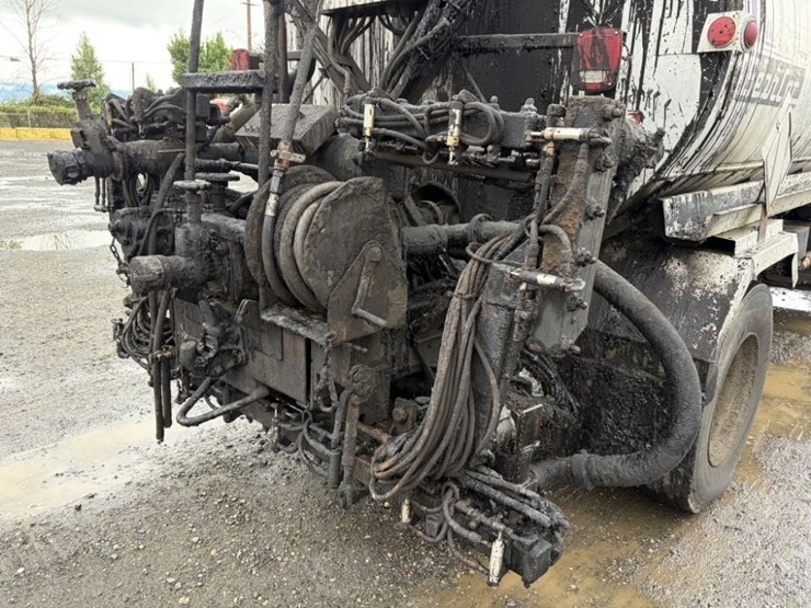 1990-ford-l8000-image-22