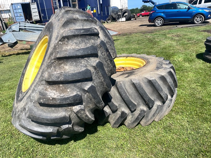 #4689-•-(2)-firestone-25"-tires-image-3