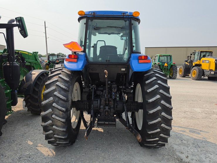 2010-new-holland-ts6020-image-11