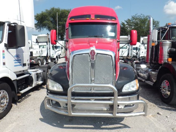 2015-kenworth-t660-image-2