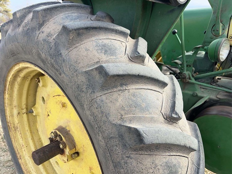 john-deere-630-image-33