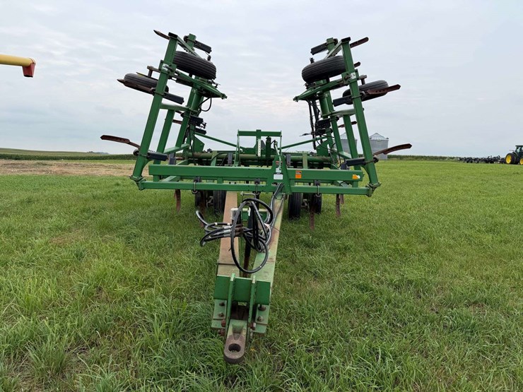 john-deere-680-image-2