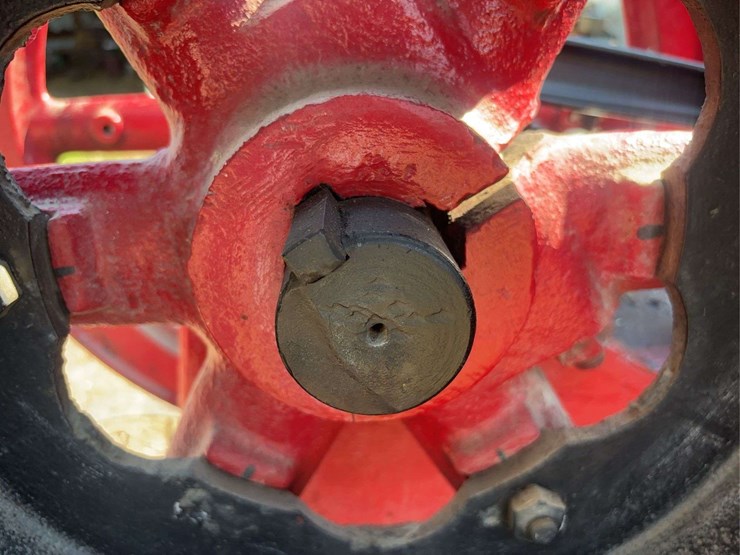 economy-7-horse-hit-and-miss-engine,-cart,-and-original-base-image-13