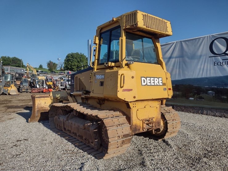 deere-700h-lt-image-35
