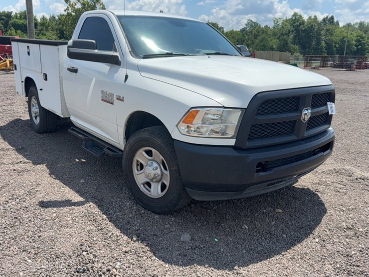 2018-dodge-2500-image-3