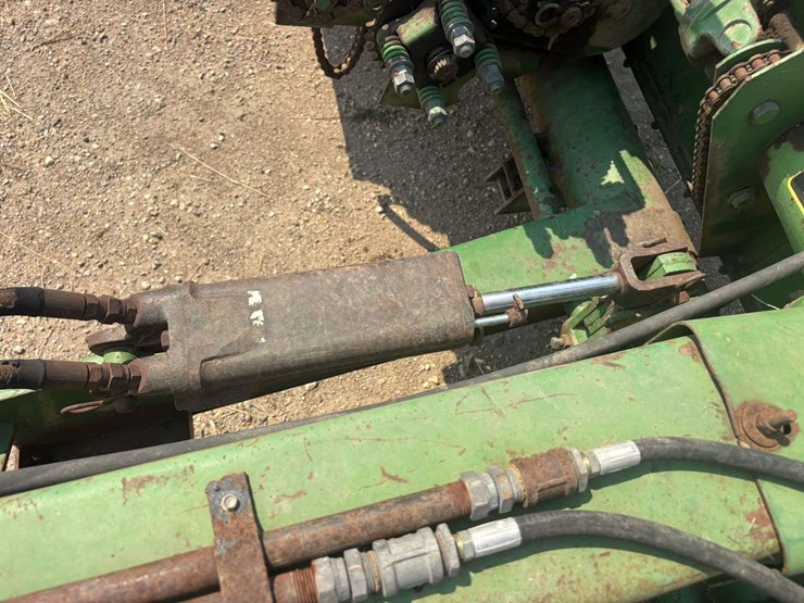 john-deere-3800-image-16