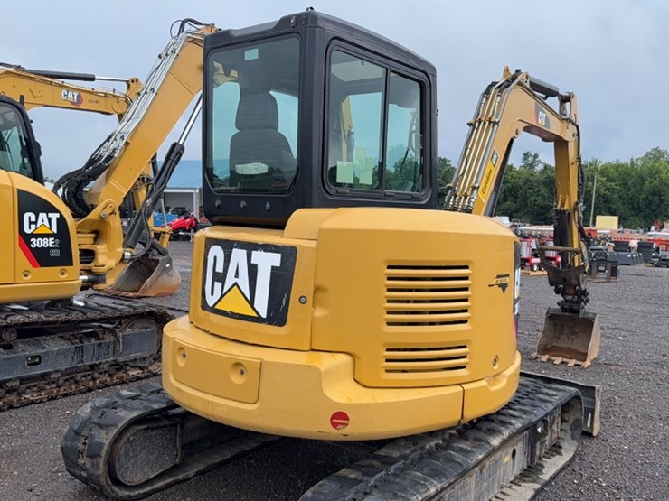 caterpillar-305.5-image-10