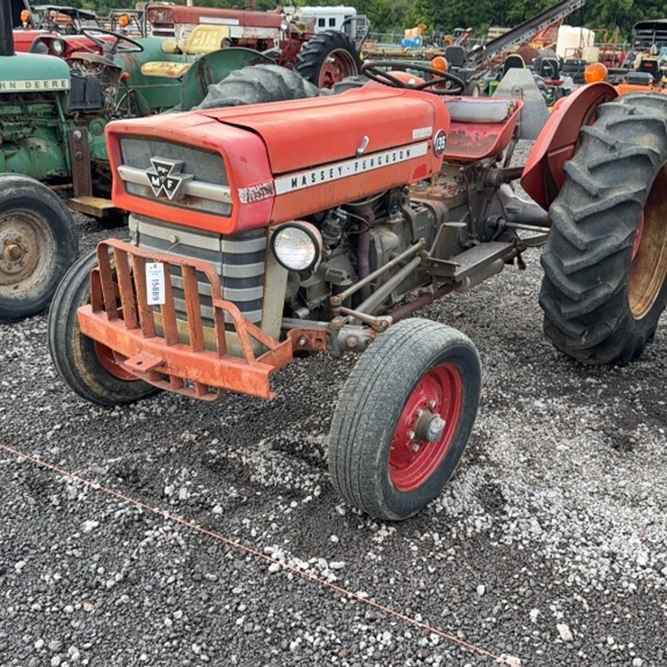 MASSEY-FERGUSON 135
