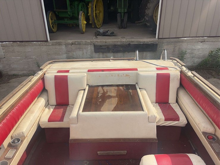 18’-cobalt-boat-and-trailer-image-18