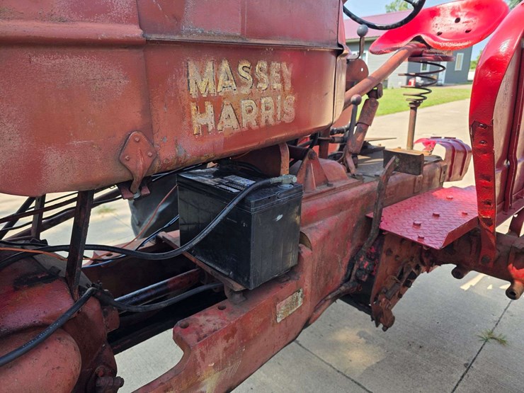 1951-massey-ferguson-44-image-20