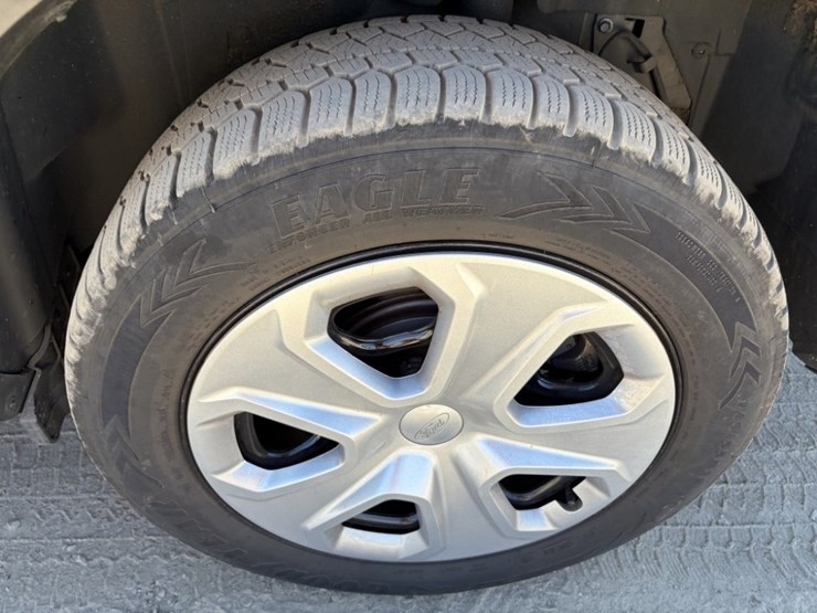 2017-ford-explorer-image-18