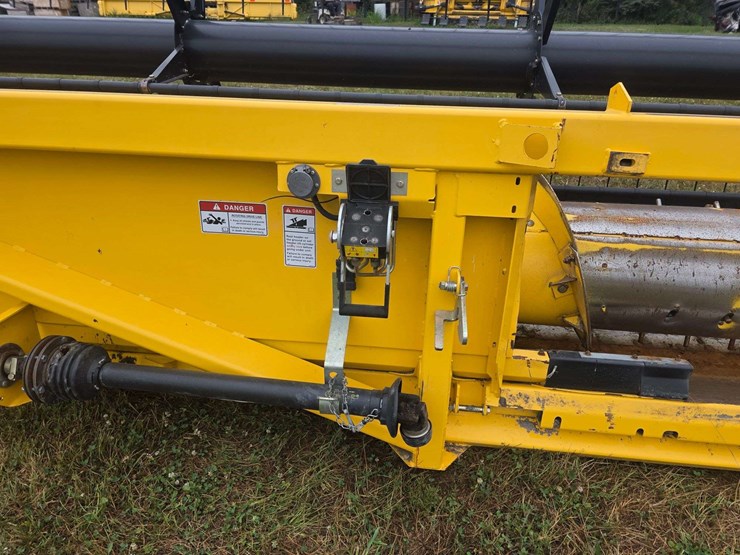 new-holland-74c-image-29