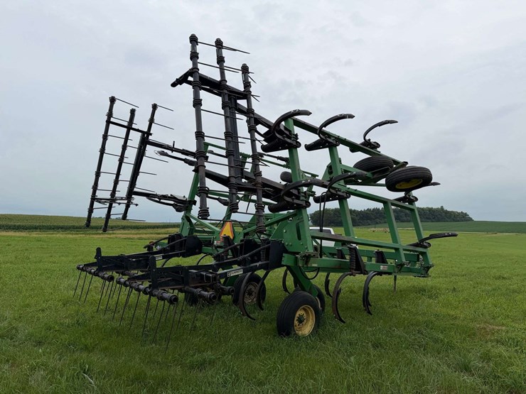john-deere-680-image-6
