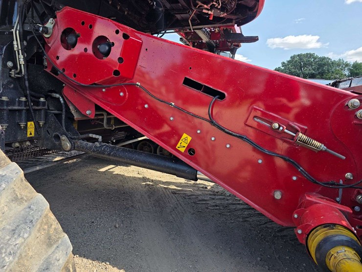 2013-case-ih-8230-image-75