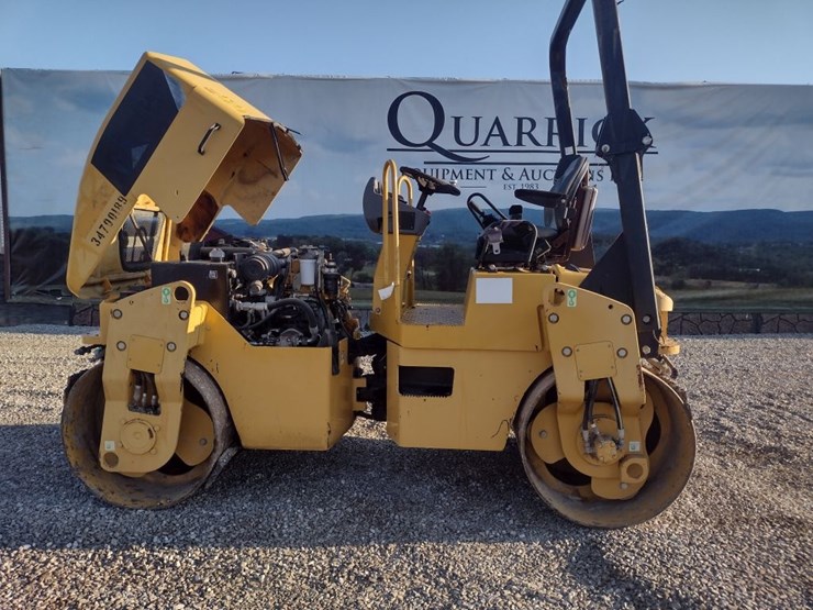 caterpillar-cb34xw-image-13