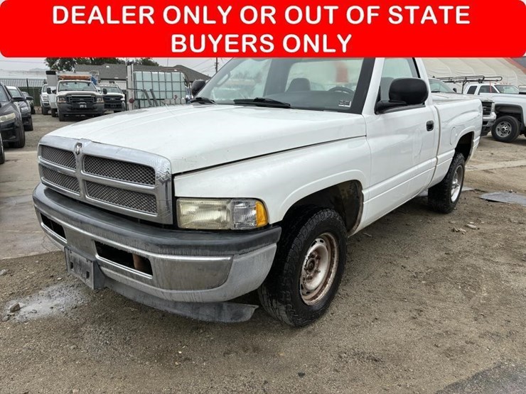 2001-dodge-ram-1500-image-1