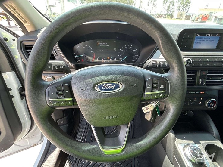 2020-ford-escape-image-13