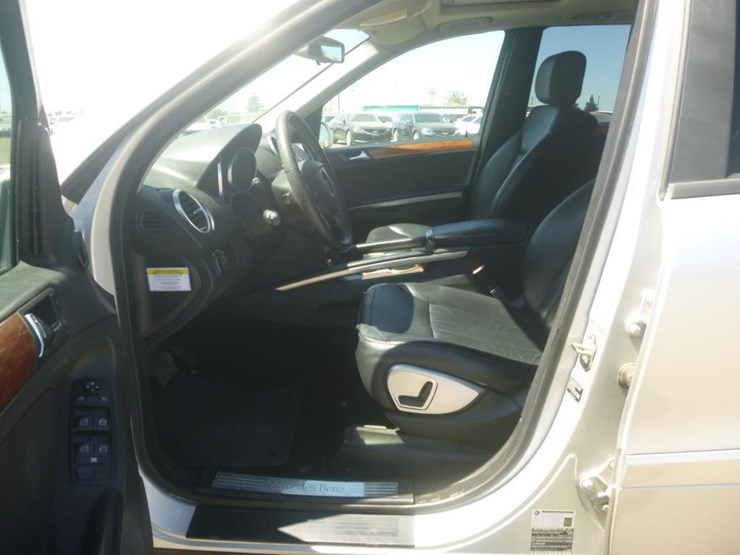 2006-mercedes-benz-ml350-image-7