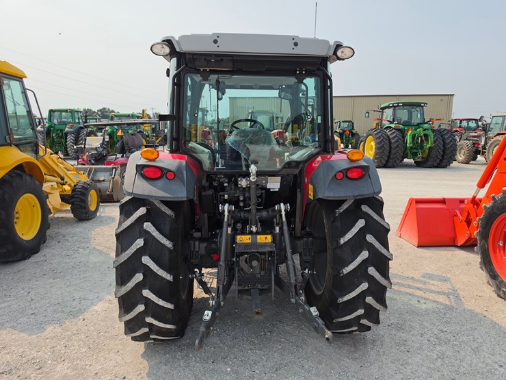 2021-massey-ferguson-4710-image-16