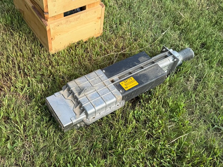 2011-john-deere-9770-sts-image-129