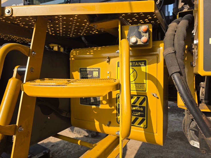 rogator-1074-self-propelled-sprayer,-100'-booms,-currently-winterized,-320/90r50-tires,-rears-with-d-image-34