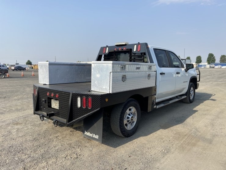 2020-chevrolet-silverado-2500-image-4