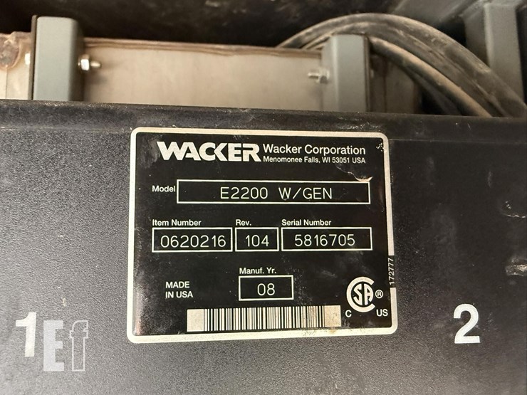 2008-wacker-neuson-e2200-image-24