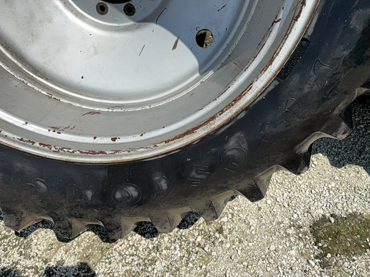 firestone-20.8r42-hub-duals-image-5