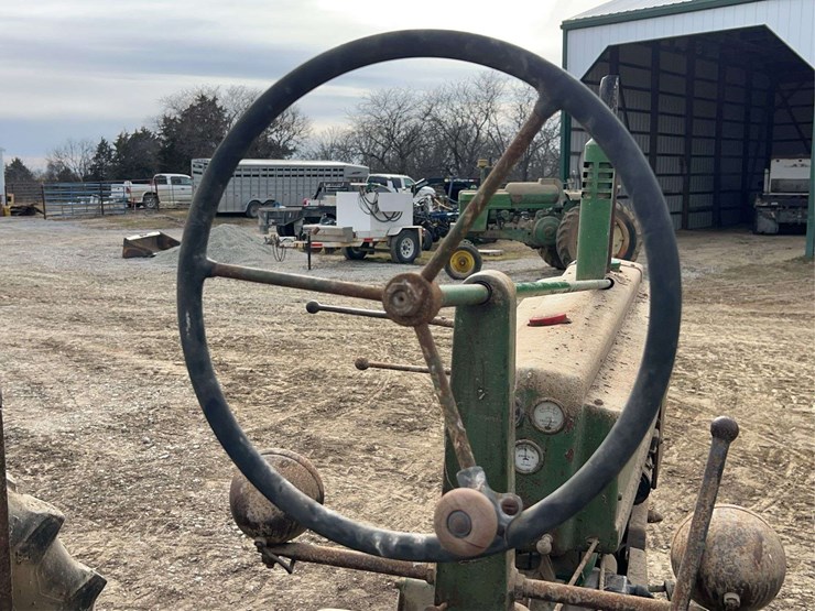 john-deere-model-b-image-41