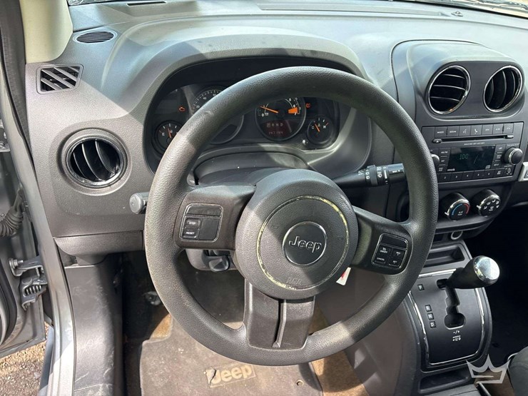 2017-jeep-compass-image-13