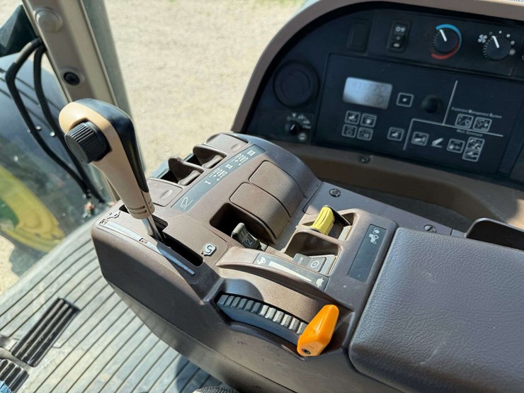 2005-john-deere-7820-image-58