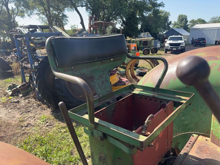 john-deere-70-image-75