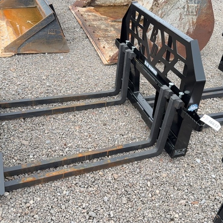 #2065 • BLUE DIAMOND 48" SKID STEER BRICK
