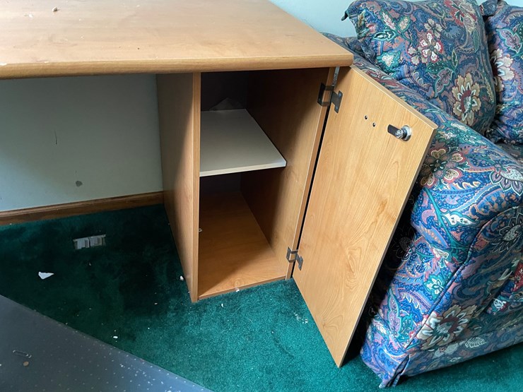 #7314-•-corner-desk-image-7