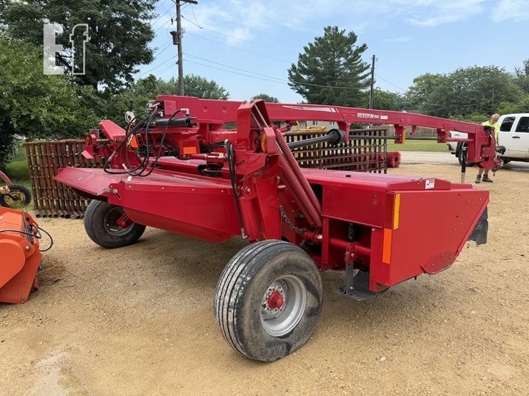 massey-ferguson-1375-image-10