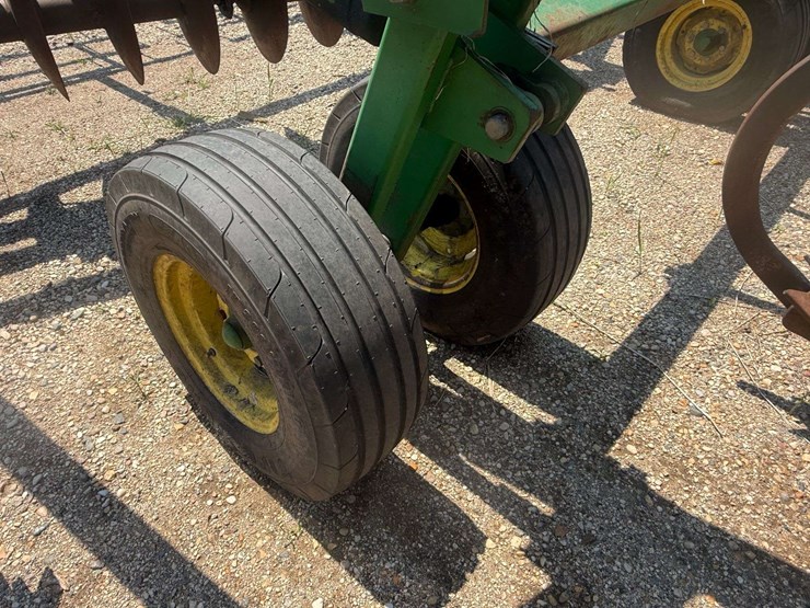 john-deere-510-image-15