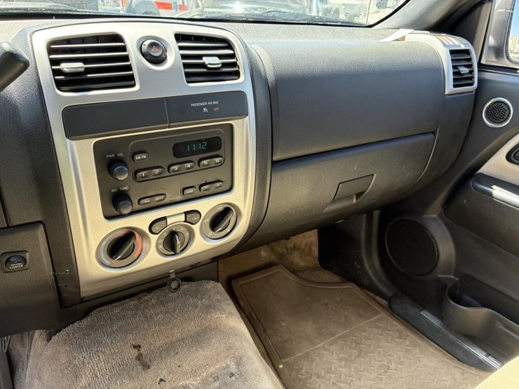 2008-chevrolet-colorado-image-17